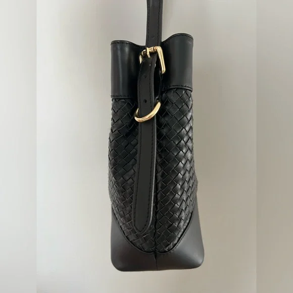 Valentina Fiore Woven Italian Leather
Bucket Handbag - Picture 4 of 7